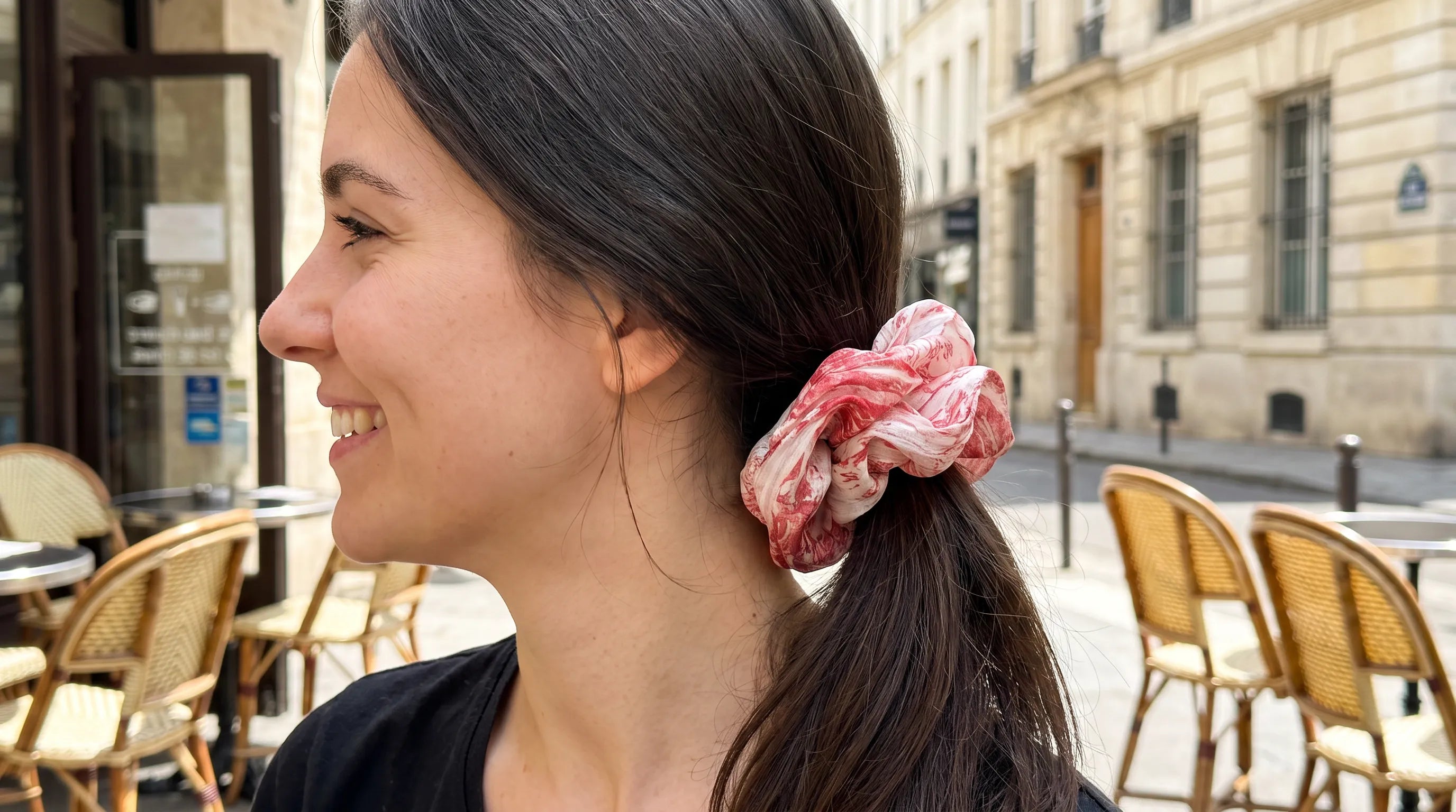 Traditional Chinese Lacquer Art Silk Scrunchie — Crimson Marble