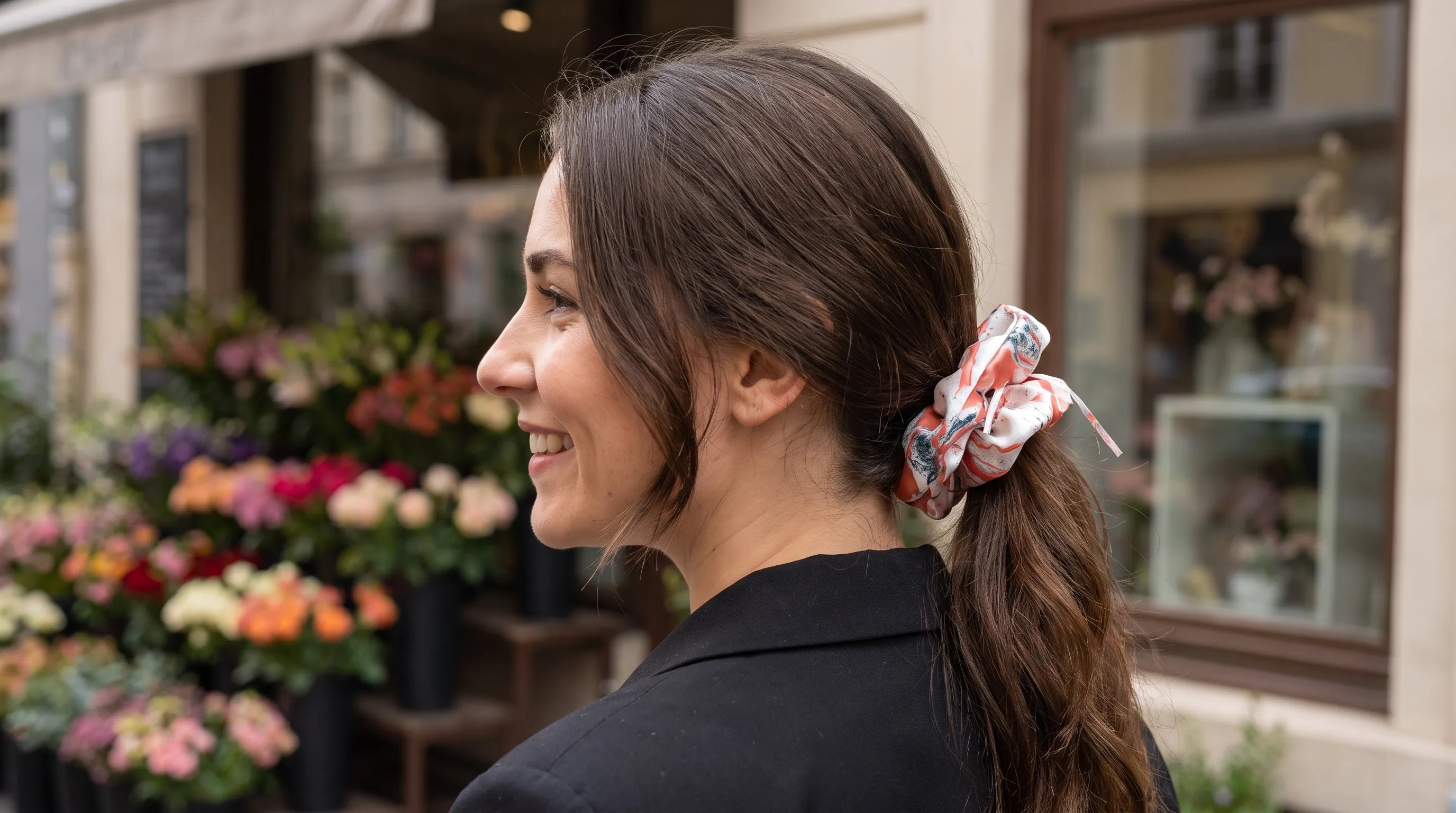 Traditional Chinese Lacquer Art Pearl Scrunchie — Rose & Silver Frost