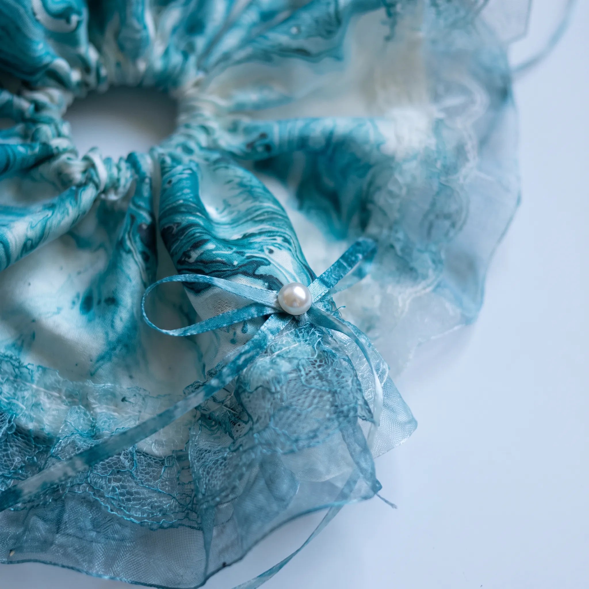 Traditional Chinese Lacquer Art Pearl Scrunchie — Teal Tide