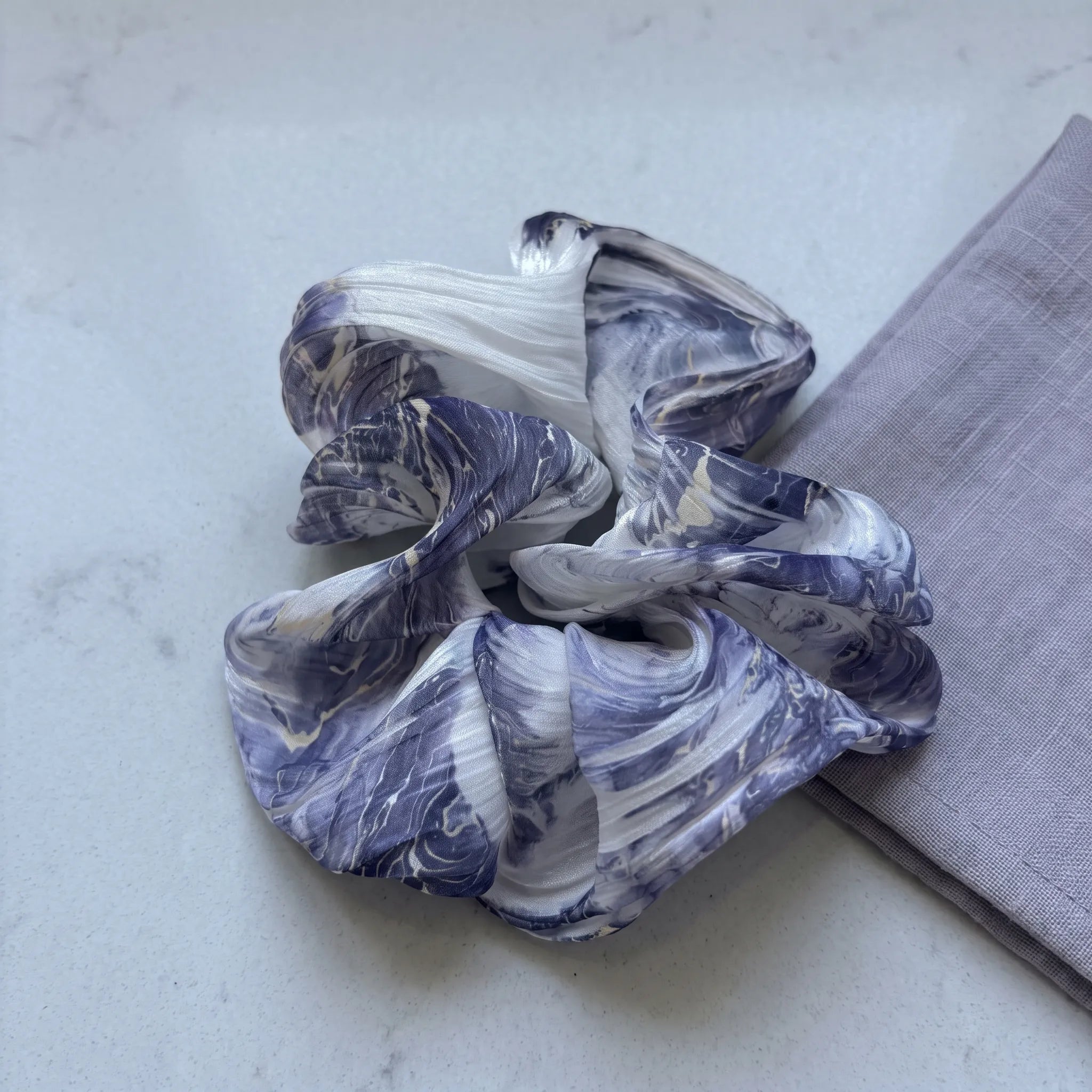 Traditional Chinese Lacquer Art Silk Scrunchie — Indigo Swirl
